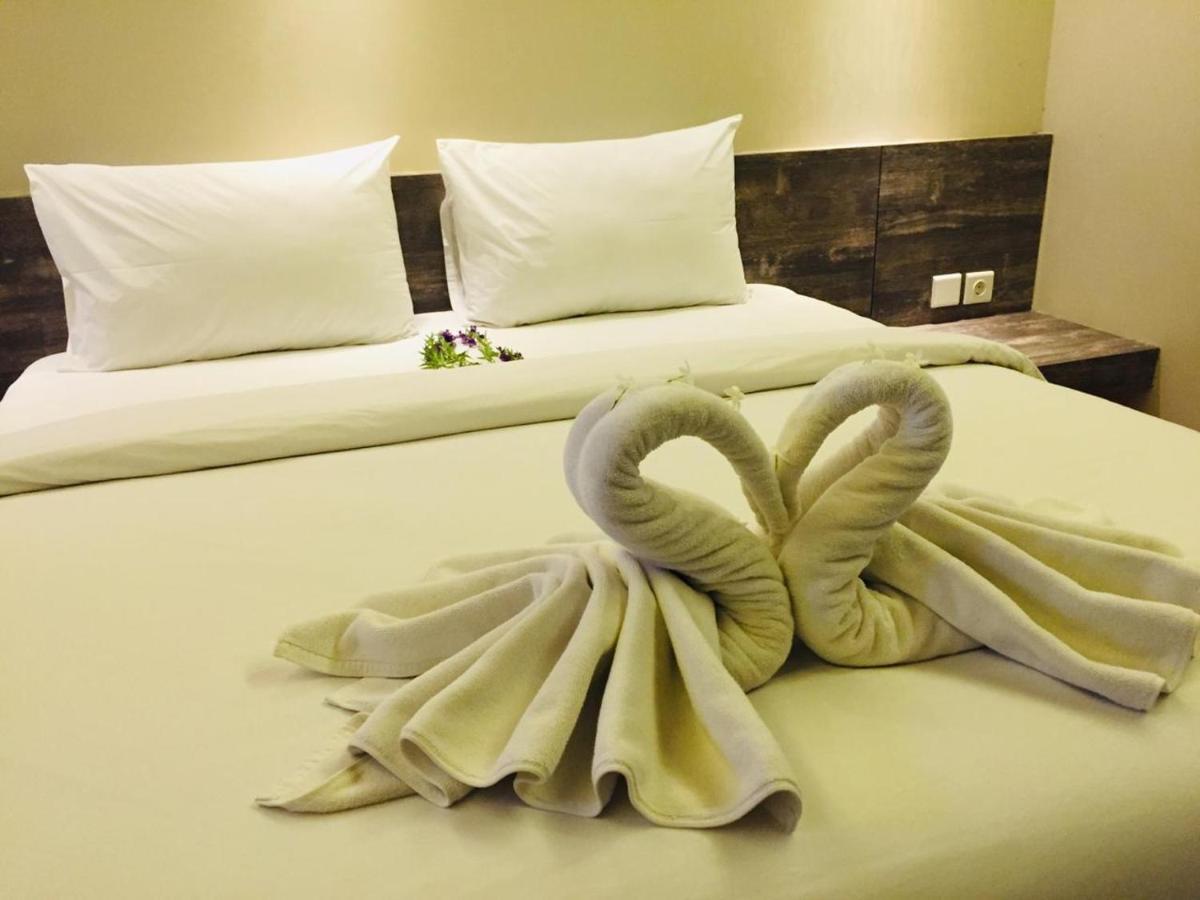 Tanjungbinga Quins Style Resort Belitung מראה חיצוני תמונה
